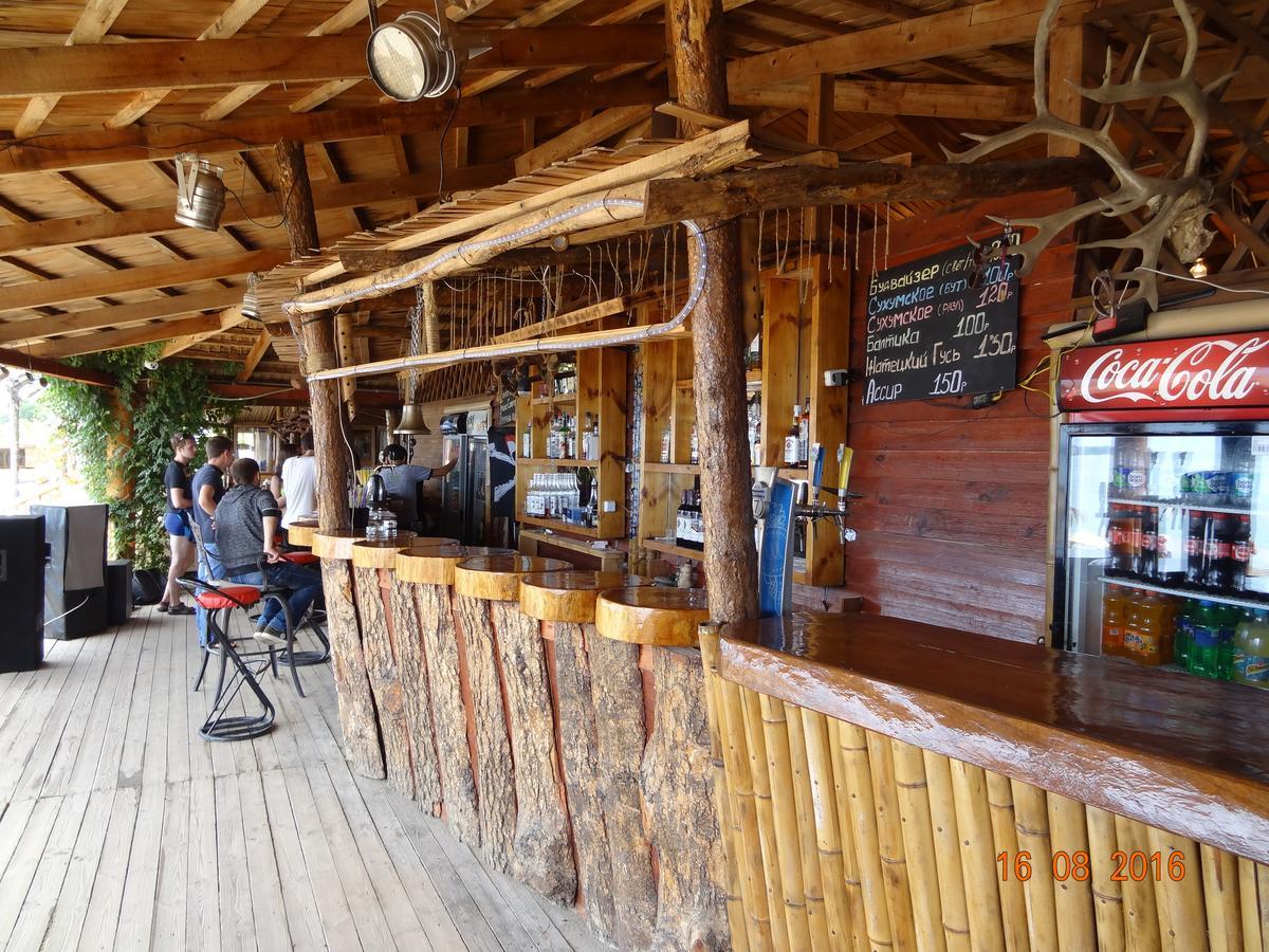 Captain Black Hotel Pizunda Exterior photo